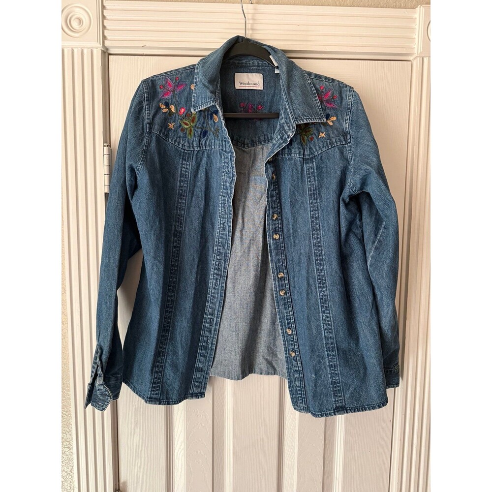 Westbound Denim Button Up Shirt M
